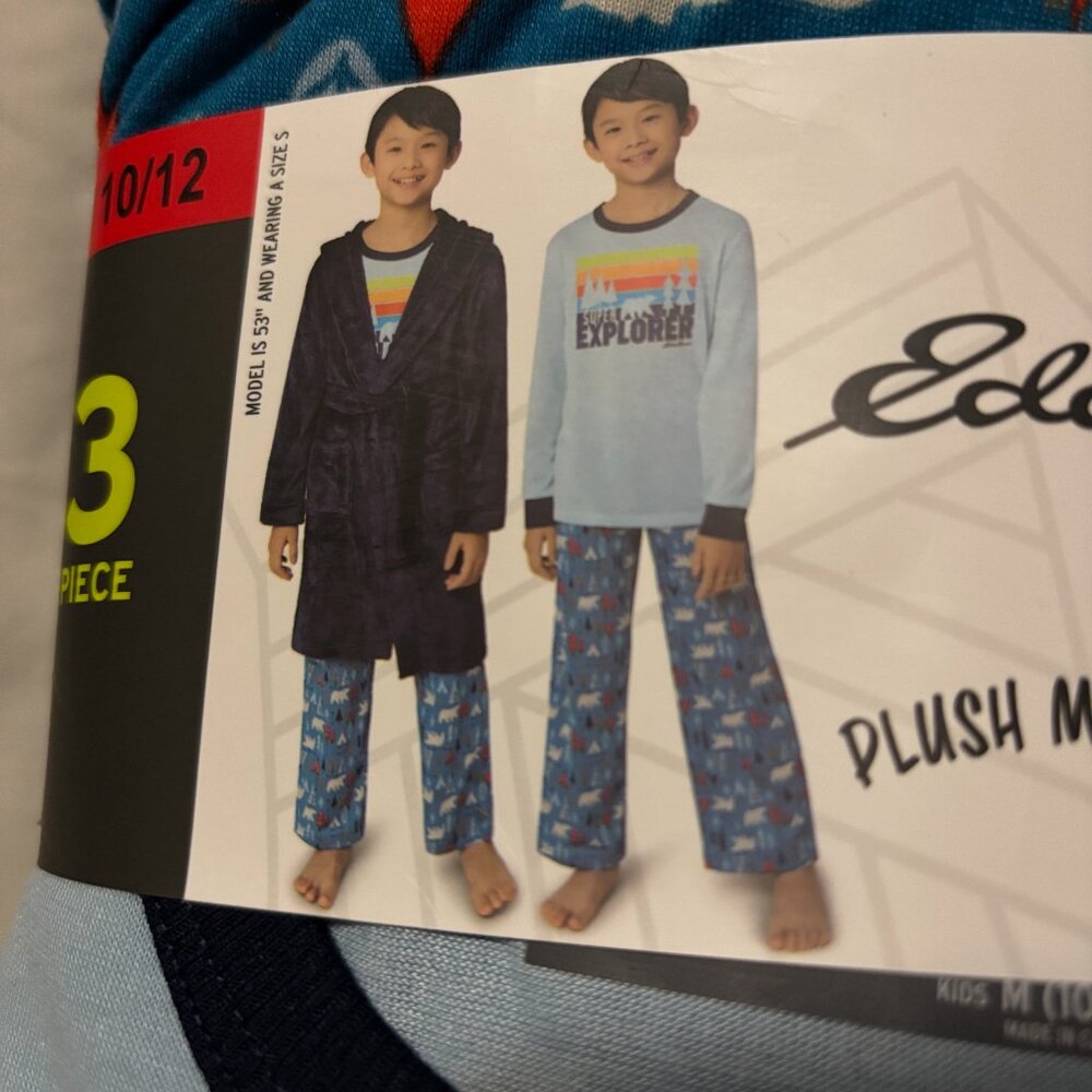 🆕 Eddie Bauer kids Sleep Plush Matching Robe and PJs, M 10/12 - NWT - Picture 2 of 2